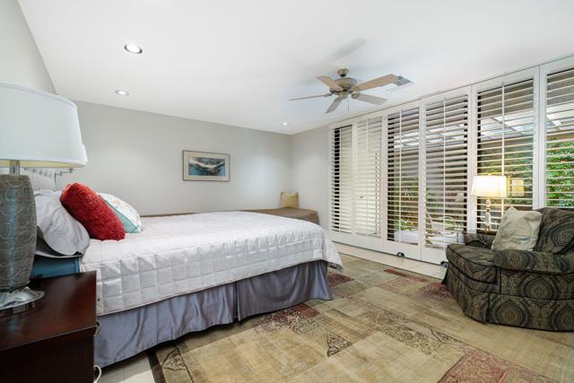 6 Oxford Court, Rancho Mirage CA: https://media.crmls.org/mediaz/7764c7ed-3ea1-4cb3-9782-2161c1fefb59.jpg