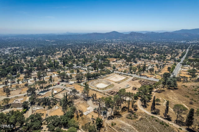 3360 Villa Grove Dr Drive, Altadena CA: https://media.crmls.org/mediaz/77669ffa-fdd1-47f0-b37f-0bbf07604a08.jpg