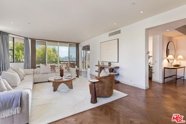 2 Bed Home for Sale in Beverly Hills, California