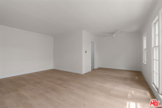 148 S Mccarty Drive, Beverly Hills CA: https://media.crmls.org/mediaz/77685035-7c98-415e-9f71-e4833c831cf4.jpg
