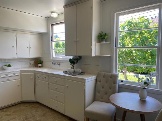 1408 Birch Avenue, San Mateo CA: https://media.crmls.org/mediaz/7768674d-c733-4772-a69b-9e84f875dffb.jpg