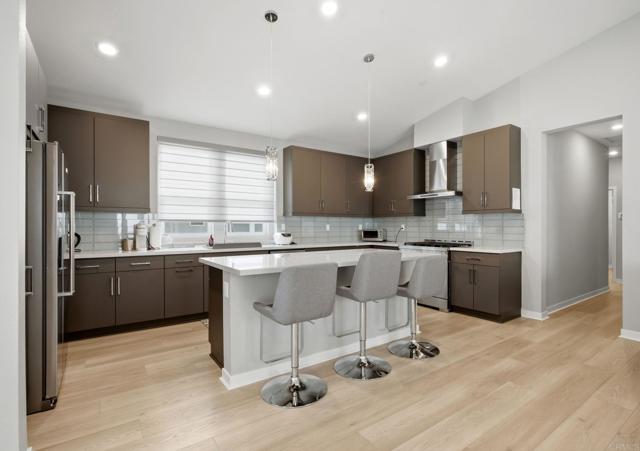 Front Image Thumbnail for CRNDP2600795