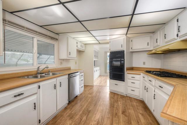 Detail Gallery Image 14 of 46 For 1175 La Moree Dr #7,  San Marcos,  CA 92078 - 2 Beds | 2 Baths