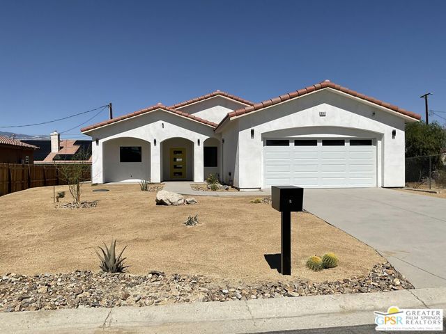 16347 Avenida Atezada, Desert Hot Springs CA: https://media.crmls.org/mediaz/776b3eb0-9f4d-45e6-9eb0-a1b7dc257bde.jpg