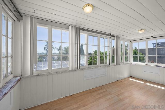 1821 25 Cypress Ave, San Diego CA: https://media.crmls.org/mediaz/776b4c56-1e1d-414e-b45f-2302b48cf8a2.jpg