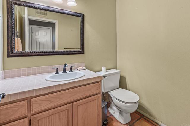 Detail Gallery Image 39 of 51 For 1147 Sea Larke Dr, Fallbrook,  CA 92028 - 4 Beds | 2/1 Baths