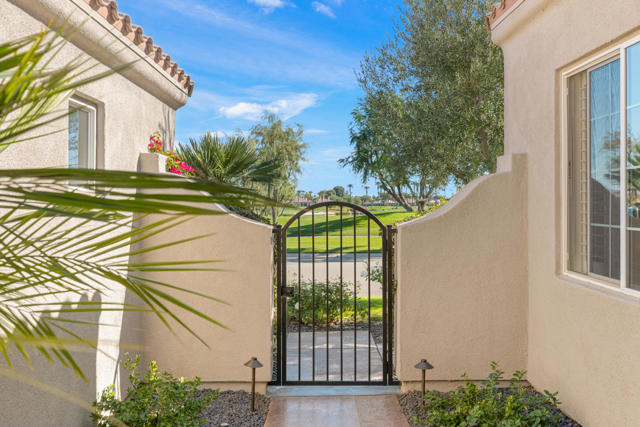 50605 Verano Drive, La Quinta CA: https://media.crmls.org/mediaz/776c2865-f64c-4607-bfa0-cedd2c9b348e.jpg