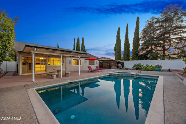 591 Shenandoah Street, Thousand Oaks CA: https://media.crmls.org/mediaz/776c2e2b-7e8c-4446-bc8a-a5e7cce5e303.jpg