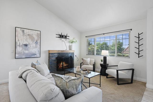 Detail Gallery Image 6 of 20 For 157 Belfast Gln, Escondido,  CA 92027 - 3 Beds | 2 Baths