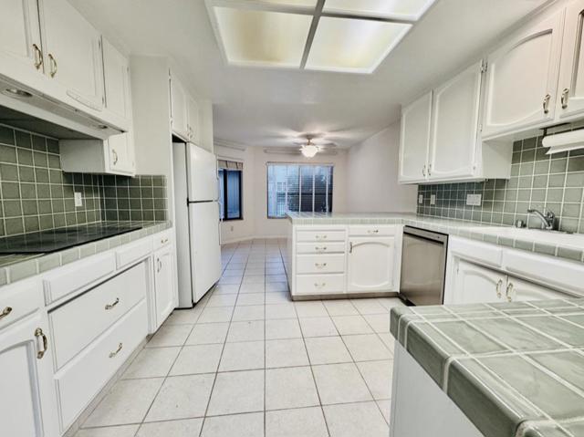 808 Duffin Drive, Hollister CA: https://media.crmls.org/mediaz/776ccf19-d582-43e2-b8df-4a66698c12a4.jpg