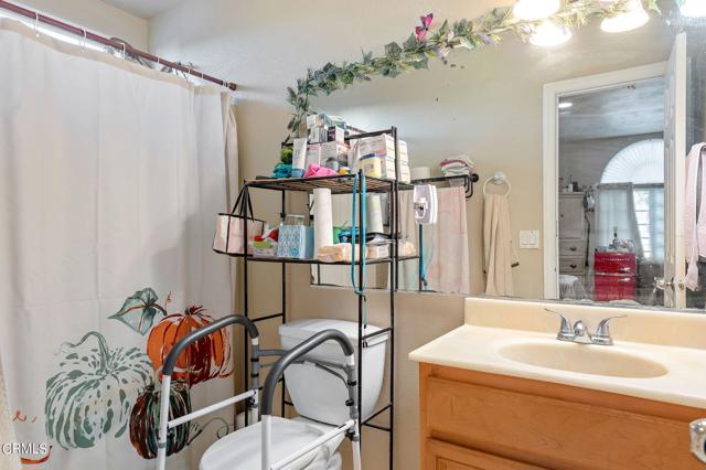 12-web-or-mls-12 - Bathroom 2