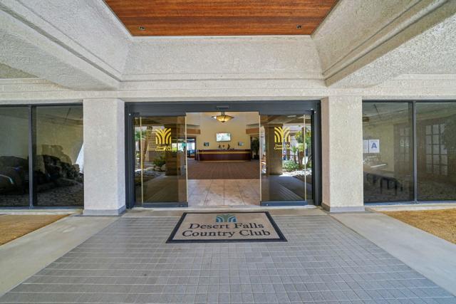 152 Falls Court, Palm Desert CA: https://media.crmls.org/mediaz/776d61e4-ebd2-40ac-a963-3c8ae601bc62.jpg