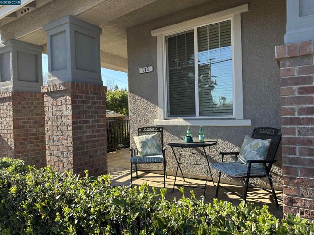 3402 Fostoria Way, Danville CA: https://media.crmls.org/mediaz/776d9cc4-0f1f-4d58-bc3f-d8e0933fdf12.jpg