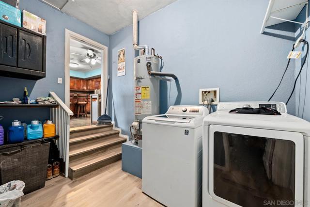 124 E View St, Fallbrook CA: https://media.crmls.org/mediaz/776e2864-6c56-4e66-9f79-ebb3ec63f459.jpg