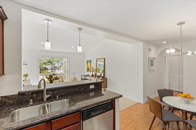 5055 Collwood Blvd, San Diego CA: https://media.crmls.org/mediaz/776eaf7e-cff3-4414-a368-ae8c08a6932d.jpg