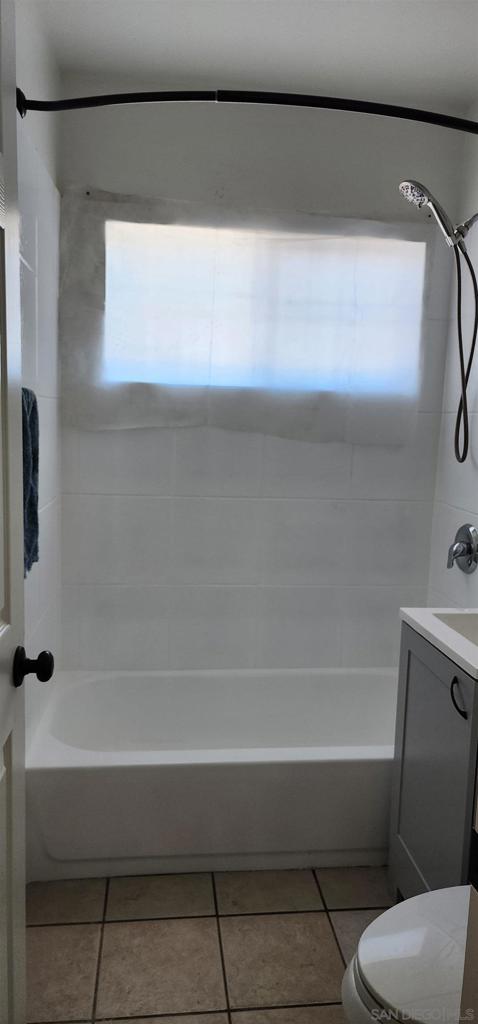 MLS #250025505SD img 13