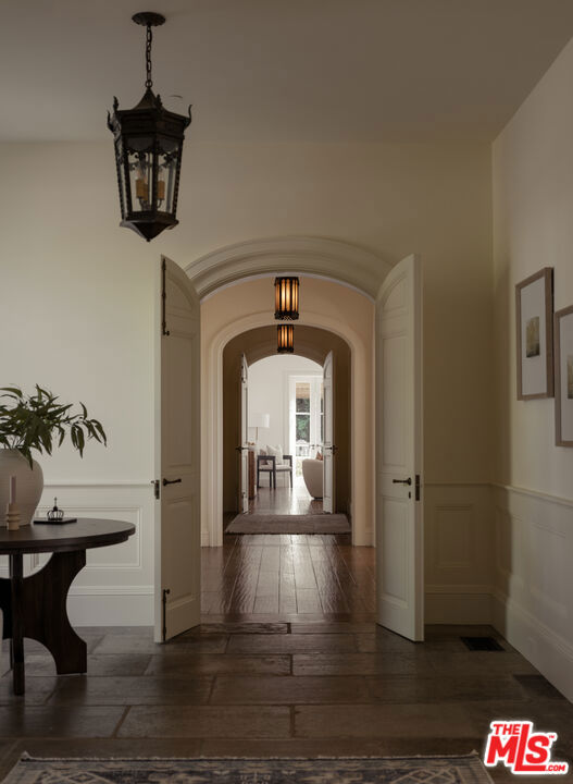 Image 5 of 48 For 771 Garden Lane