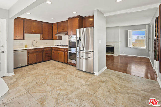 3471 Beethoven Street, Los Angeles CA: https://media.crmls.org/mediaz/777194cc-edc3-4f9b-8243-3e3bc5d4f654.jpg