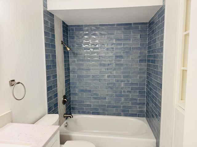 82815 Davis Drive, Indio CA: https://media.crmls.org/mediaz/7771df00-2fbe-44d9-90ff-62f0b5ddf2ba.jpg