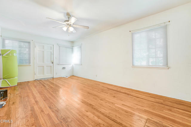 4824 Toland Way, Los Angeles CA: https://media.crmls.org/mediaz/7771f7b7-f5a2-448c-a193-99c87bdaa5cc.jpg