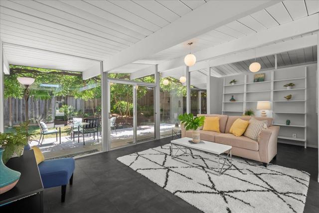 594 W Remington Drive, Sunnyvale CA: https://media.crmls.org/mediaz/77724421-44b1-476b-9568-6664cef05df8.jpg