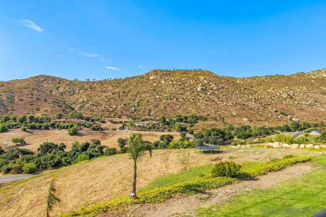 18585 Deer Valley Estates, Poway CA: https://media.crmls.org/mediaz/7772c8b7-3f0b-4b1b-ba92-7d34778013e7.jpg
