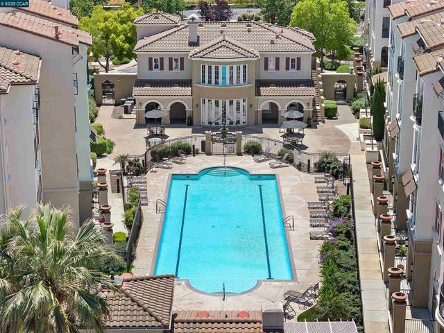 3240 Maguire Way, Dublin CA: https://media.crmls.org/mediaz/7772e874-6107-4216-b395-c7605c296025.jpg