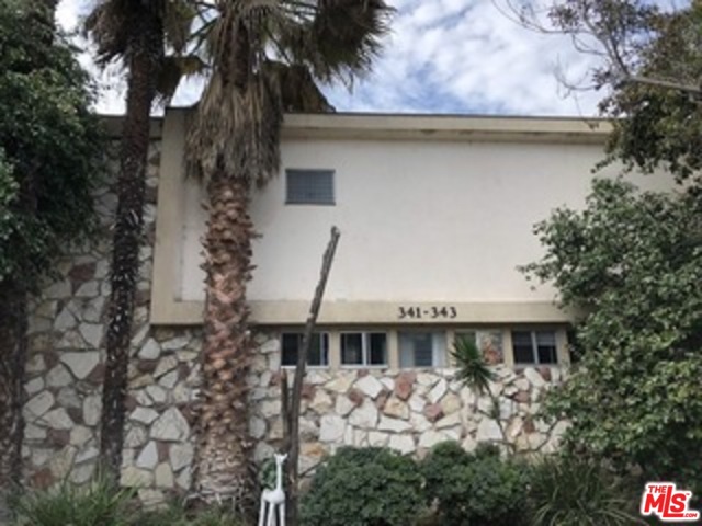 341 S Elm Drive Beverly Hills, California Six units, Prime Beverly Hills location. Great upside potential. Built in 1955. Most units rehabbed in 2002. One unit recently upgraded. Units have washer & dryer inside. All the apartments are very generous in size and scale. Located in great walk to shops, restaurants, the best of everything Beverly Hills has to offer. Also, walking distance to Beverly Vista school. Owner is motivated. Bring all offers.