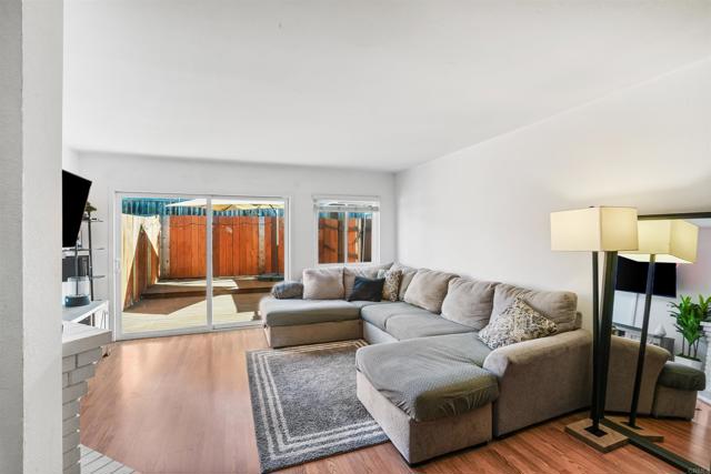 Detail Gallery Image 6 of 19 For 1465 E Lexington Ave, El Cajon,  CA 92019 - 2 Beds | 2/1 Baths