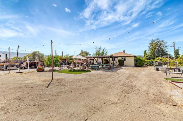 9650 Santa Teresa Boulevard, Gilroy CA: https://media.crmls.org/mediaz/777579d4-7819-4abc-9d1b-9cda9e6feb73.jpg