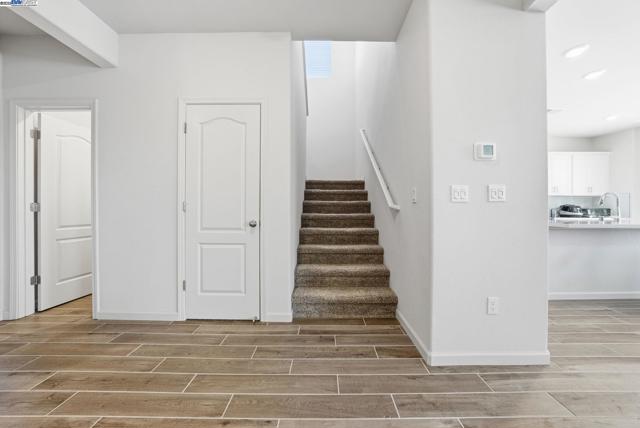 4158 Markovich Ct, Richmond CA: https://media.crmls.org/mediaz/7777f596-3439-475d-bfce-f35bc800e072.jpg