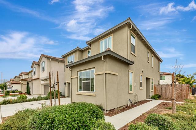 500 Duran Drive, Hollister CA: https://media.crmls.org/mediaz/7778215b-5682-4970-a9d0-e1ff7aae3c18.jpg