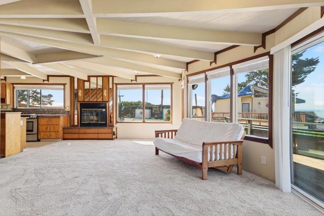 1 Gray Way, Watsonville CA: https://media.crmls.org/mediaz/7778d0b6-ed20-43e1-95d1-4b6f49a3cc35.jpg