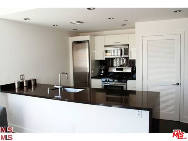 Image 3 for 1700 Sawtelle Blvd #16, Los Angeles, CA 90025