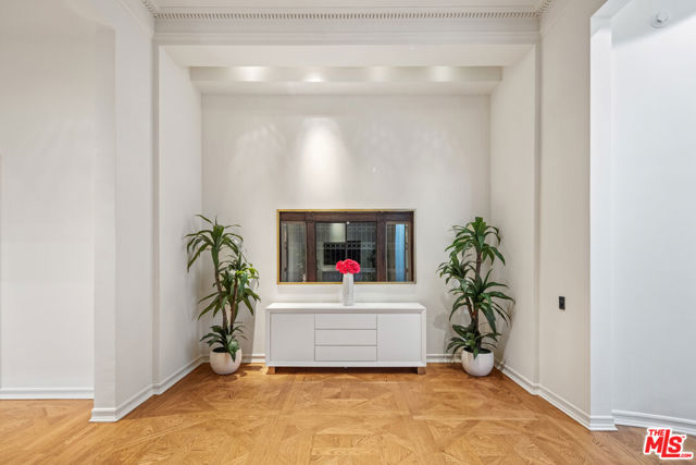 Drew Fenton | 11037 Anzio Road Los Angeles CA | MLS: 7530145