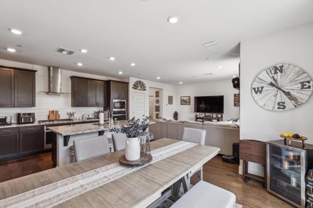 8906 Upbeat Way, Elk Grove CA: https://media.crmls.org/mediaz/77792a9a-fedb-4df7-b6c8-2613c1c2dc47.jpg