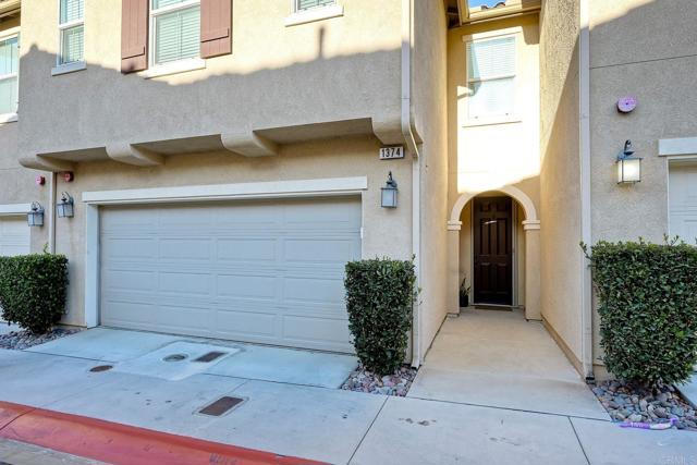 Detail Gallery Image 7 of 34 For 1374 Palo Verde Way, Vista,  CA 92083 - 3 Beds | 2/1 Baths