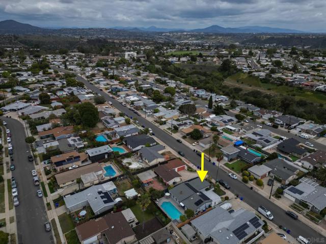 9142 Irvington Ave, San Diego CA: https://media.crmls.org/mediaz/777a11b3-2192-477d-9ef3-ee963f0ff387.jpg