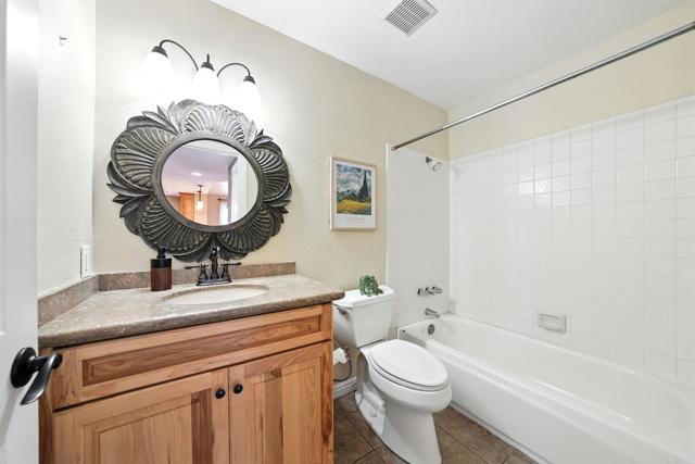Detail Gallery Image 11 of 24 For 6984 Sandpiper Pl, Carlsbad,  CA 92009 - 2 Beds | 2 Baths