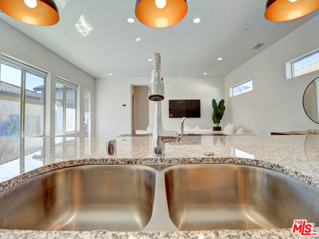 80240 Platinum Way, La Quinta CA: https://media.crmls.org/mediaz/777c3541-f125-4618-aa9a-e8896bed42b2.jpg