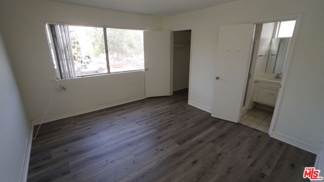 1338 14TH Street, Santa Monica CA: https://media.crmls.org/mediaz/777e2503-5acc-42bf-8531-535c4ab507dc.jpg
