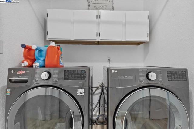 60 W South St, Tracy CA: https://media.crmls.org/mediaz/777ebbd7-20cf-4add-9f62-322f4293bfc9.jpg