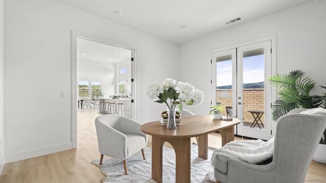 16925 Old Coach Rd, Poway CA: https://media.crmls.org/mediaz/777ed8a3-617d-47e0-af8f-df1289286f65.jpg