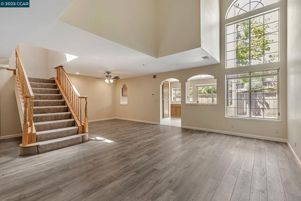 32 Shoal Dr
