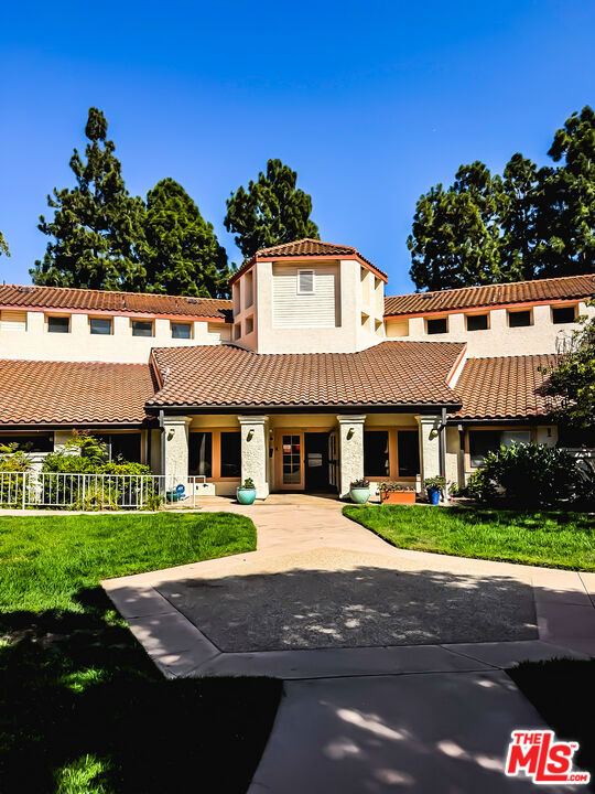 501 Palisades Drive #317