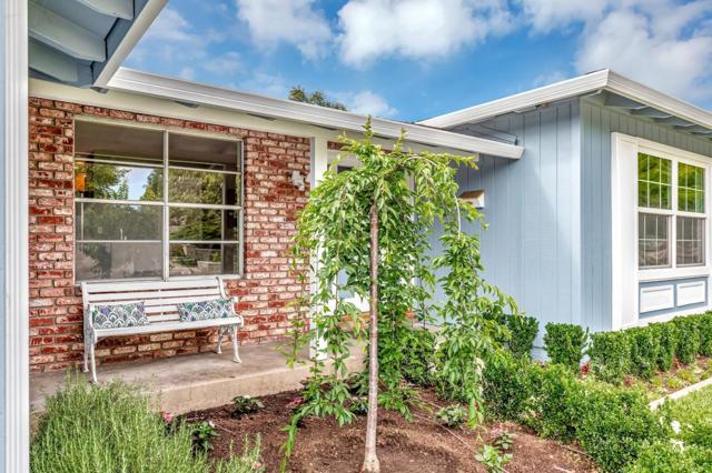 Image 2 of 35 For 988 Woodgrove Lane