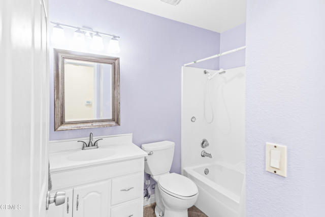 Detail Gallery Image 12 of 17 For 111 Carlisle Ct, Oxnard,  CA 93033 - 4 Beds | 2 Baths