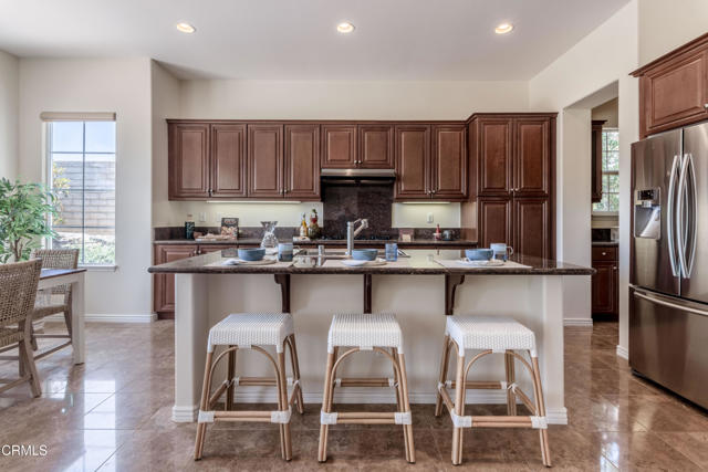 219 Via Rebecca, Thousand Oaks CA: https://media.crmls.org/mediaz/7782aee7-7679-43fa-b888-47c34eee9aa1.jpg