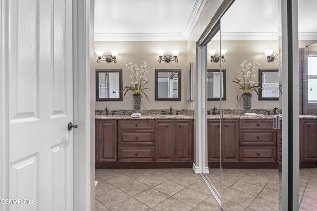 4016 Blairwood Drive, Moorpark CA: https://media.crmls.org/mediaz/7782ed04-85bc-4be1-a4b5-86bbbd7534d3.jpg