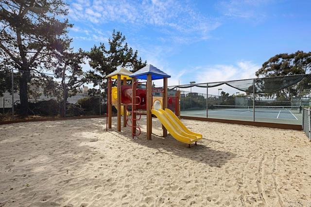 Detail Gallery Image 27 of 32 For 2284 Caminito Pajarito #147,  San Diego,  CA 92107 - 2 Beds | 1/1 Baths